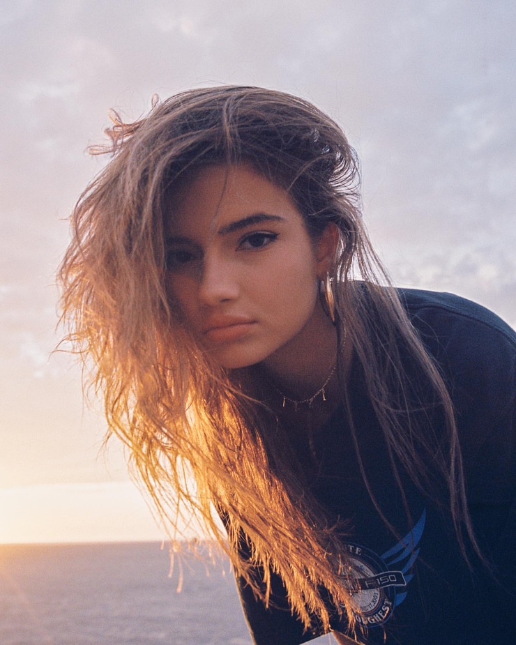 alexis jayde burnett