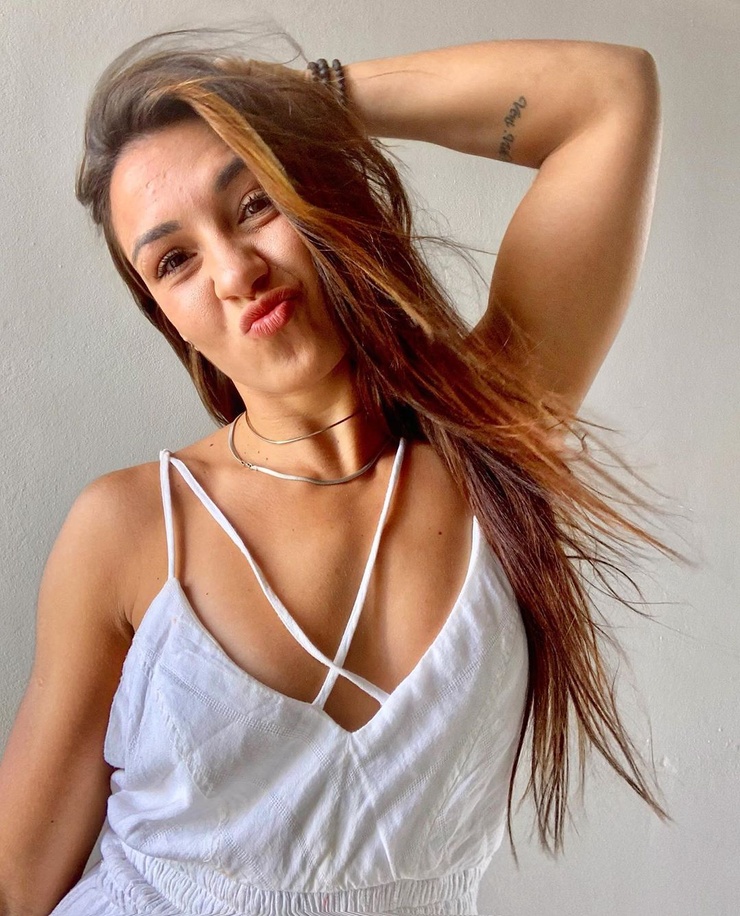 Amanda Ribas Amanda Ribas