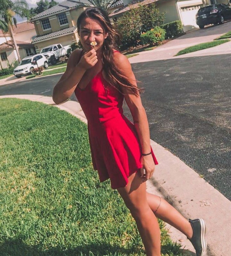 Amanda Ribas Amanda Ribas