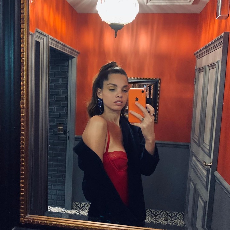 Yoli Lara