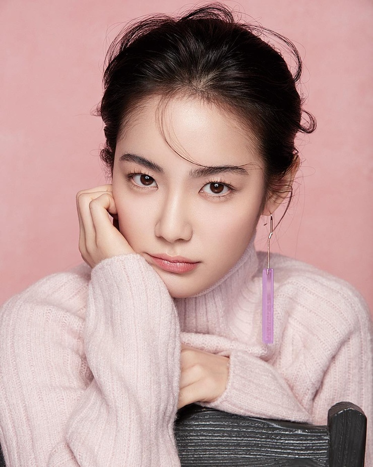 Suzu Hong Suzu Hong