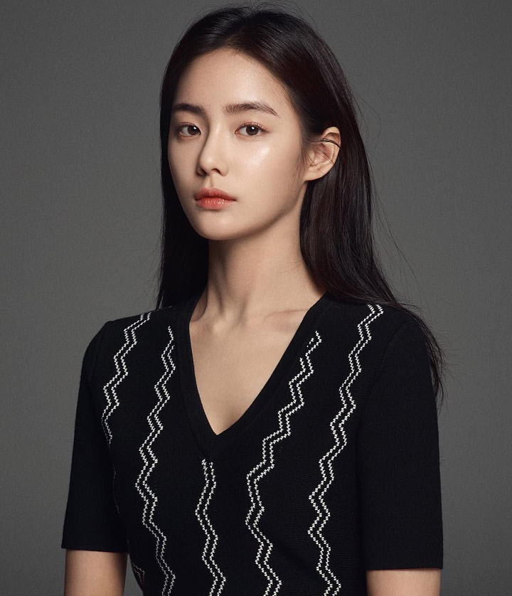 Suzu Hong Suzu Hong