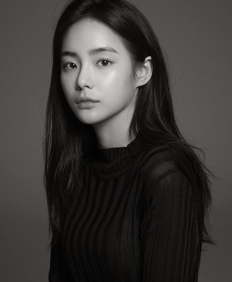 Suzu Hong Suzu Hong