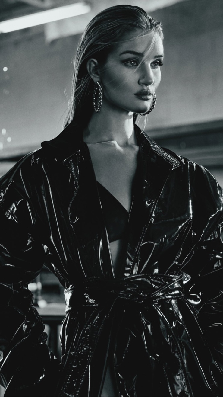 Rosie Huntington-Whiteley Rosie Huntington-Whiteley