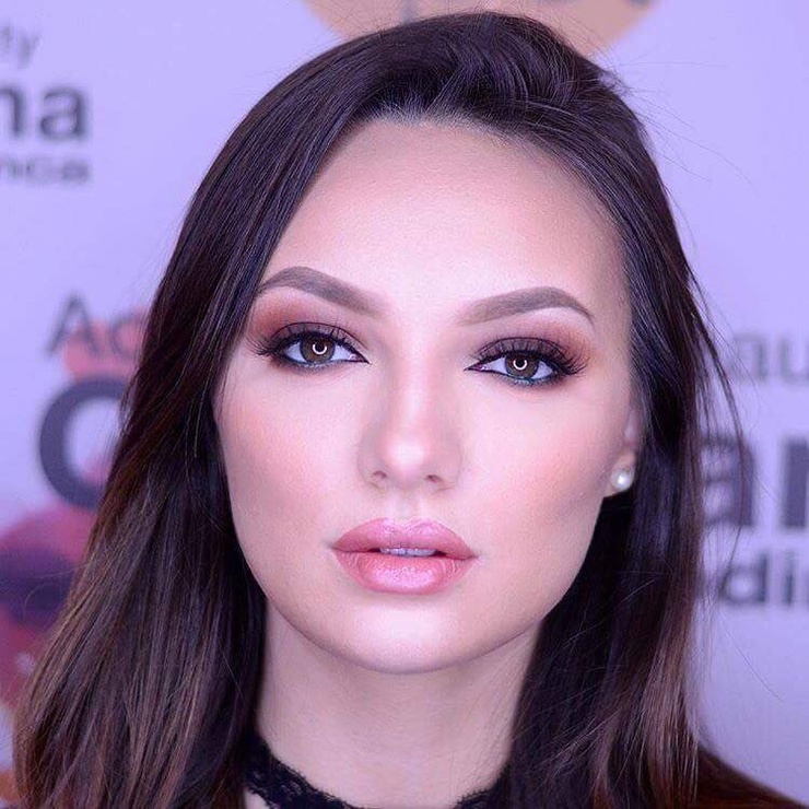 Ana Andreea Tomouanu