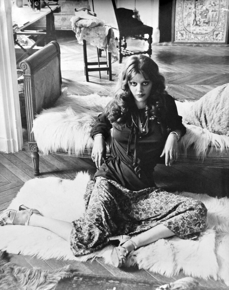 Tina Aumont Tina Aumont