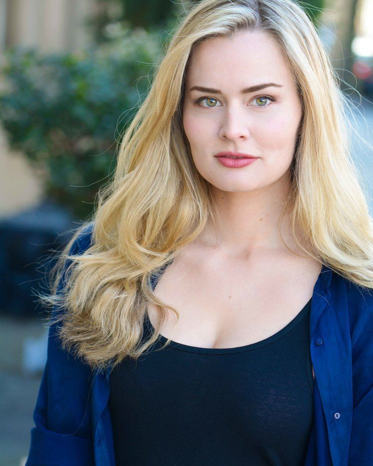 Lara Goldie Lara Goldie