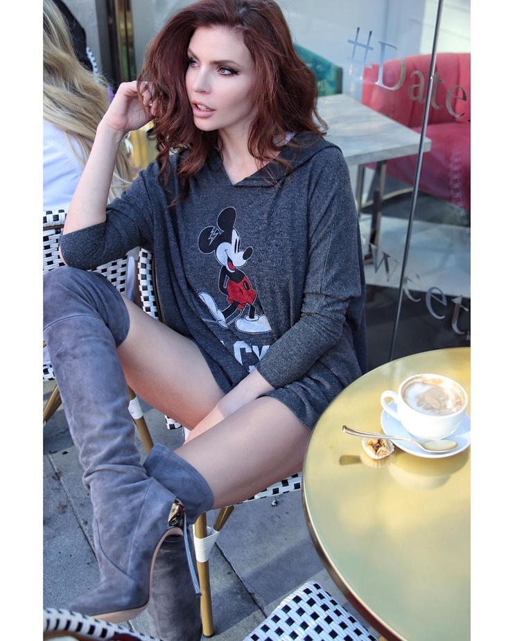 Julia Lescova Julia Lescova