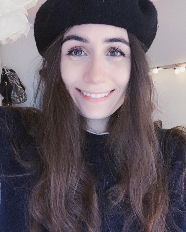 Dodie Clark