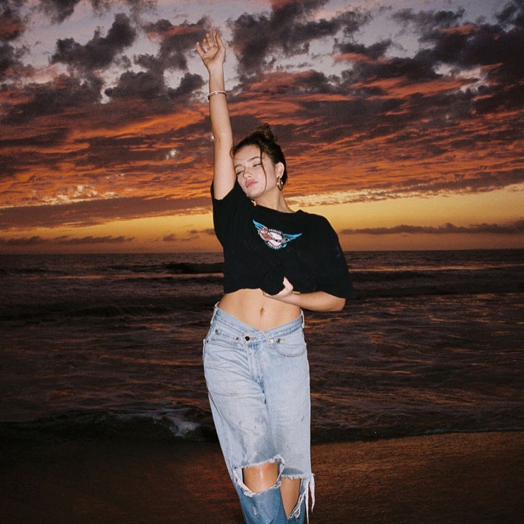 alexis jayde burnett
