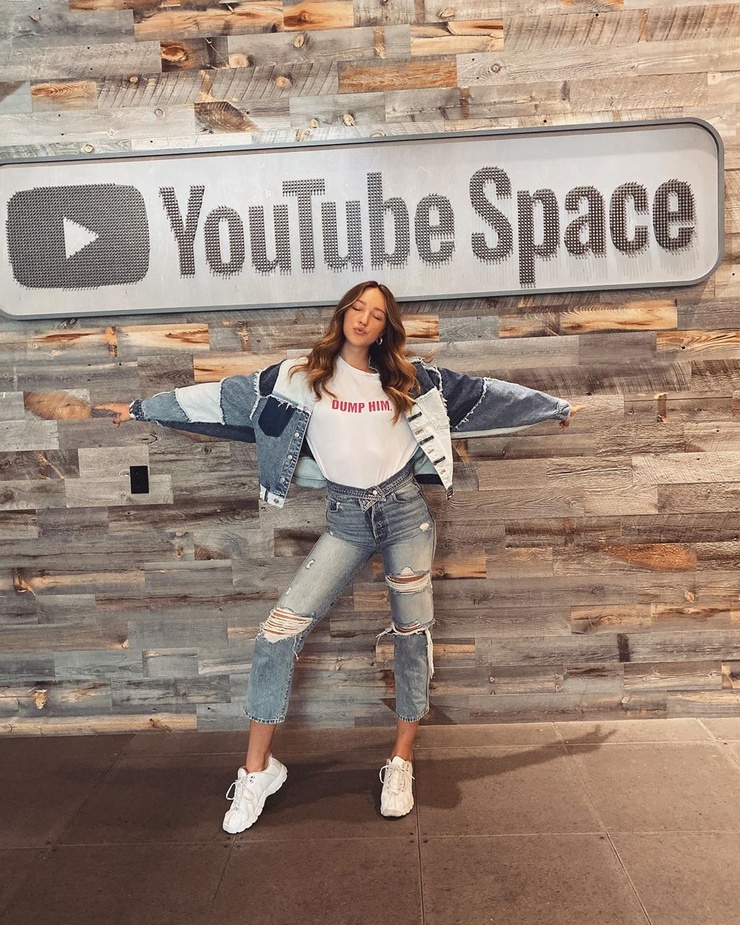 Ava Cota