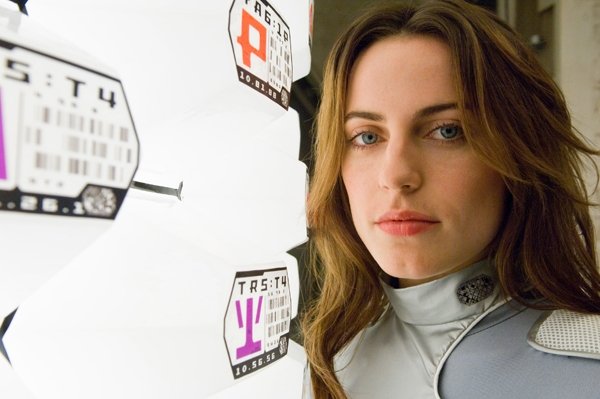 Antje Traue Antje Traue