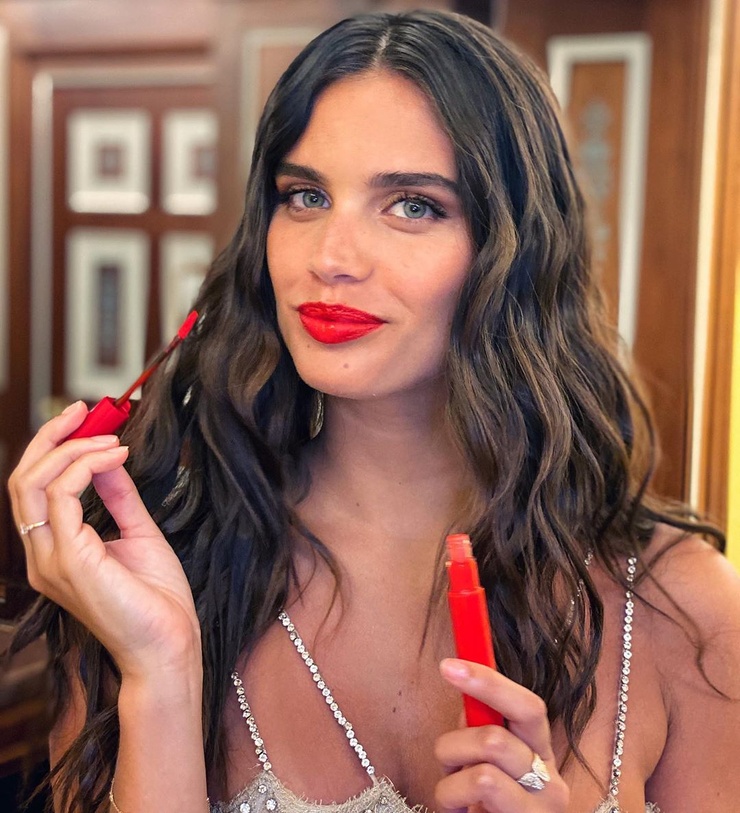 Sara Sampaio Sara Sampaio