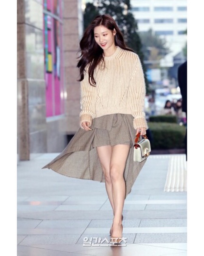 Chae-Yeon Jung Chae-Yeon Jung