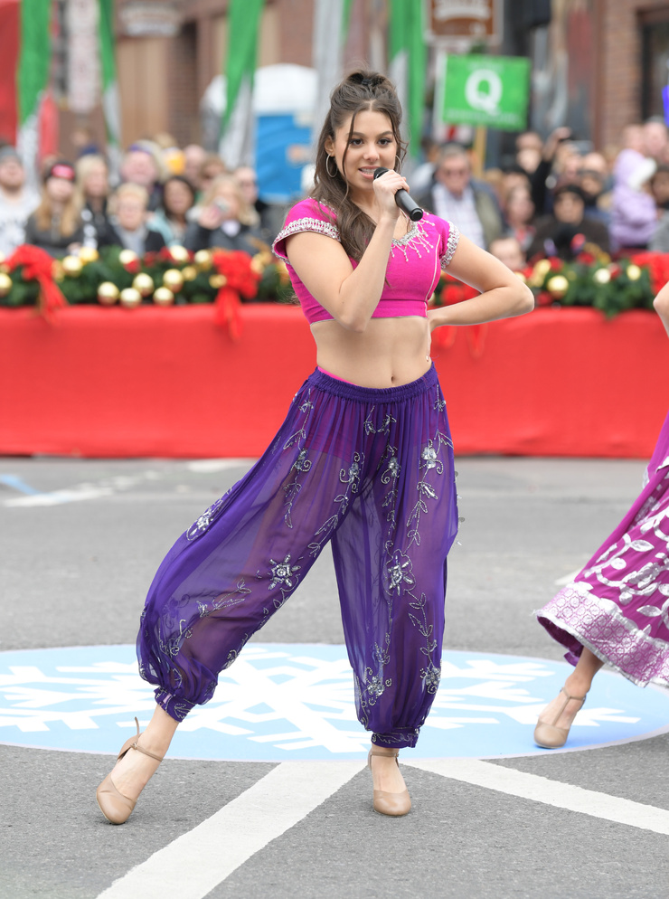 Kira Kosarin