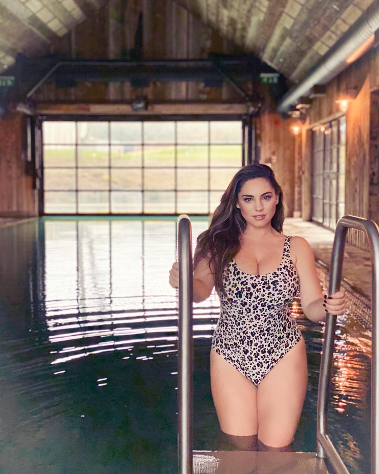Kelly Brook Kelly Brook