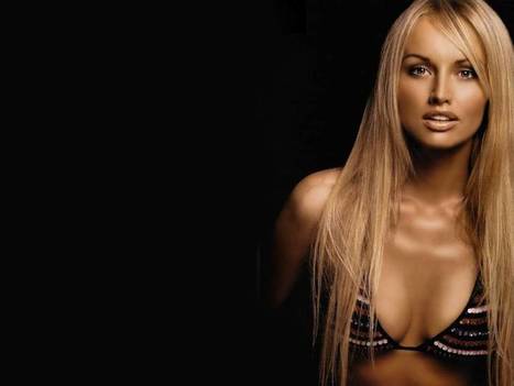 Adriana Karembeu Adriana Karembeu