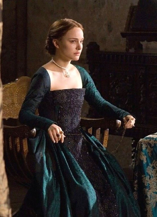 Anne Boleyn (Natalie Portman)