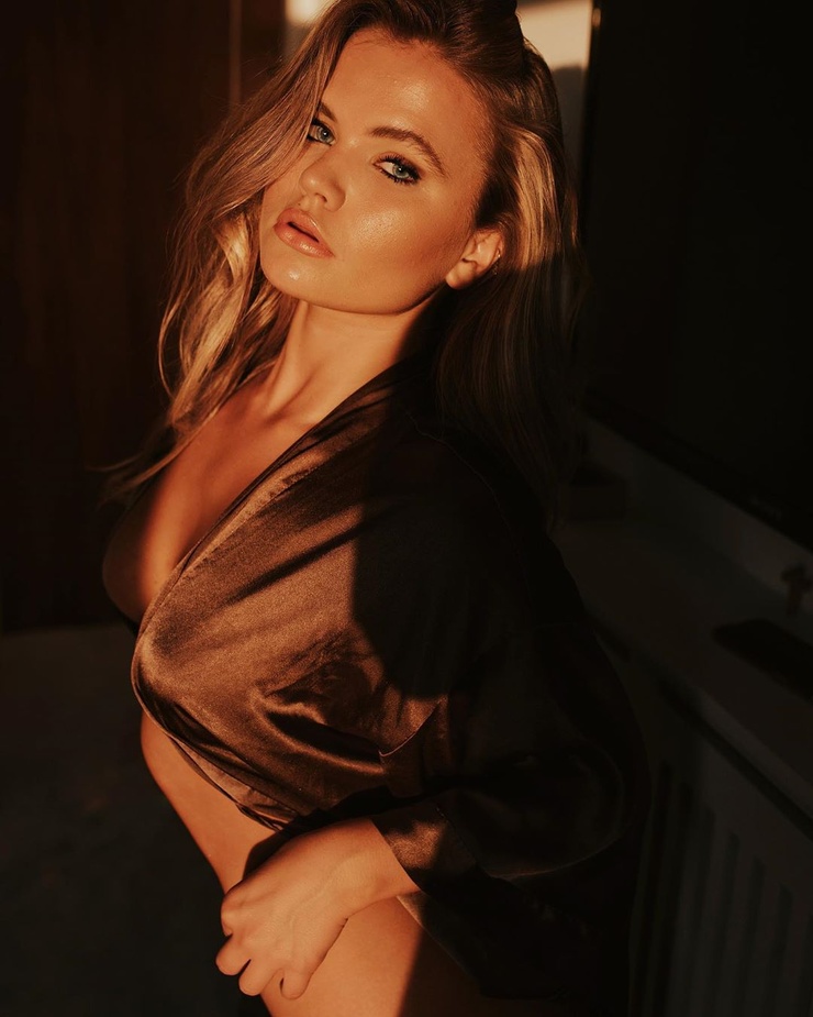 Lola May