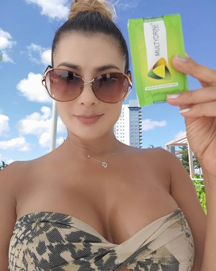 Vivi Castrillon