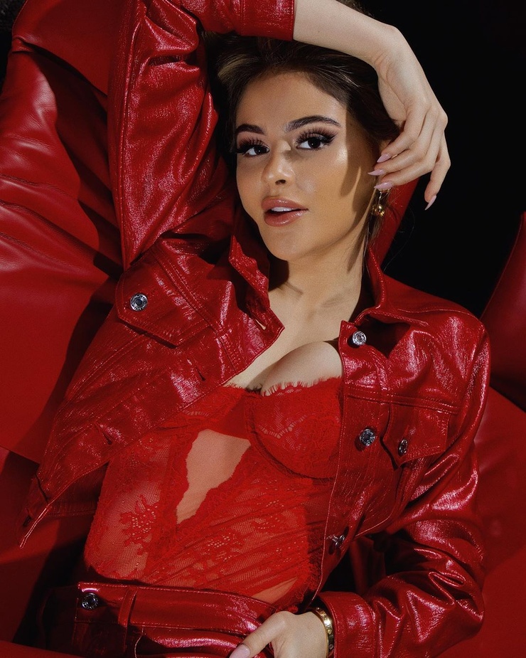 Lauren Giraldo Lauren Giraldo