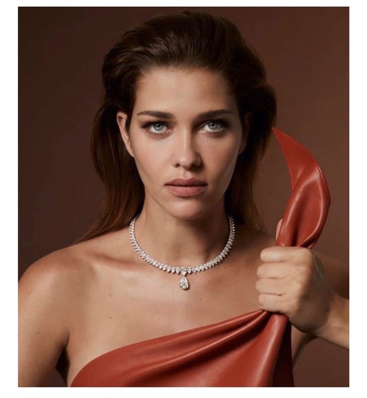 Ana Beatriz Barros Ana Beatriz Barros
