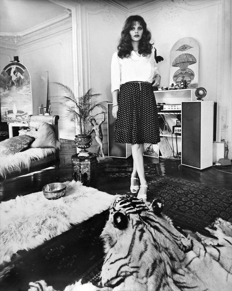 Tina Aumont Tina Aumont