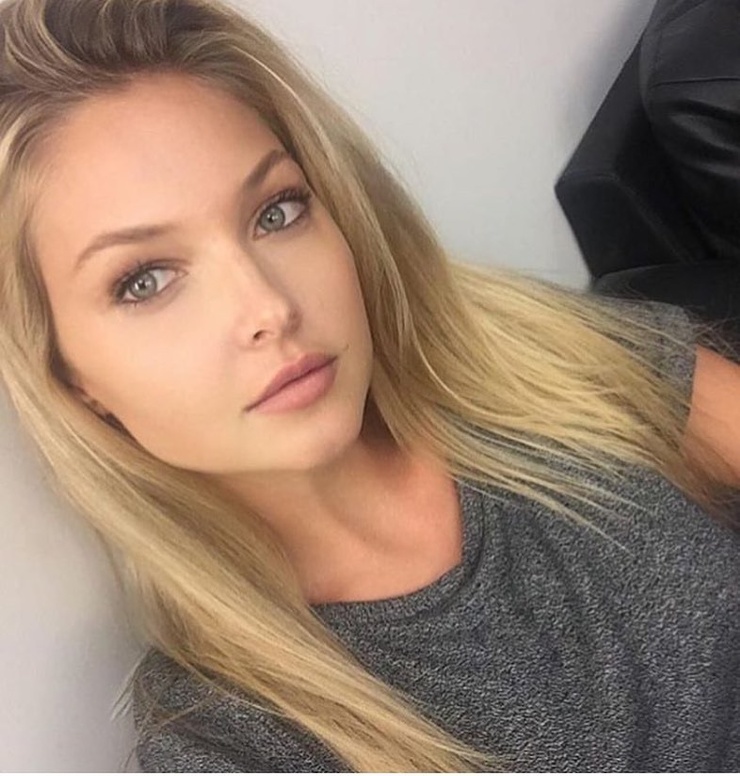Ashley Smouter Ashley Smouter