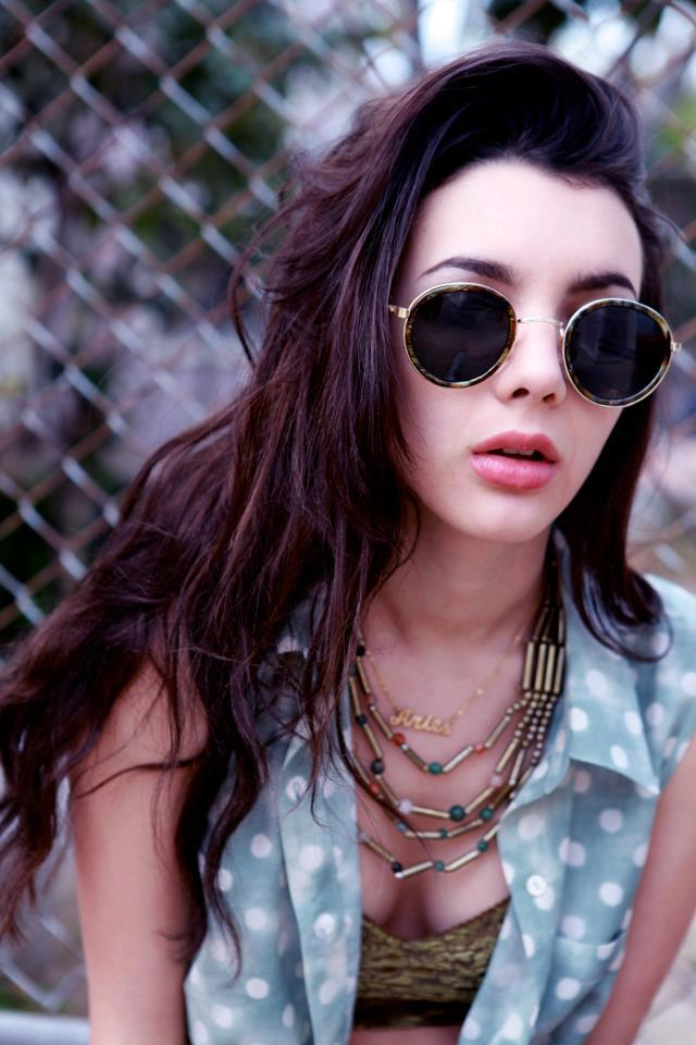 Hannah Marks Hannah Marks