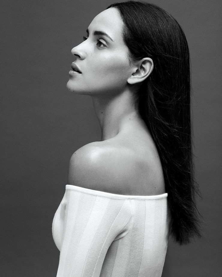 Adria Arjona Adria Arjona
