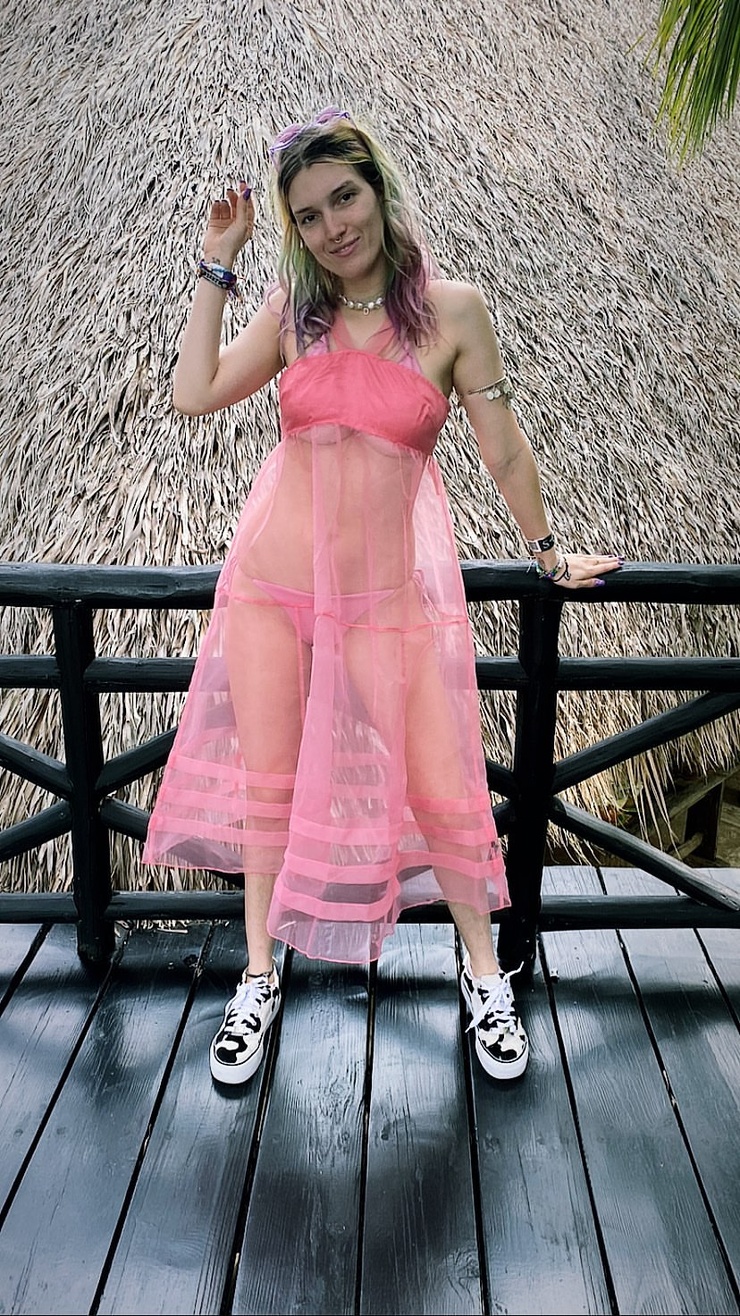 Dani Thorne