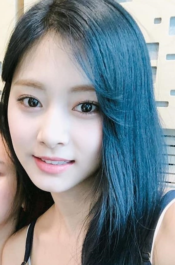 Chou Tzu-yu (Tzuyu)