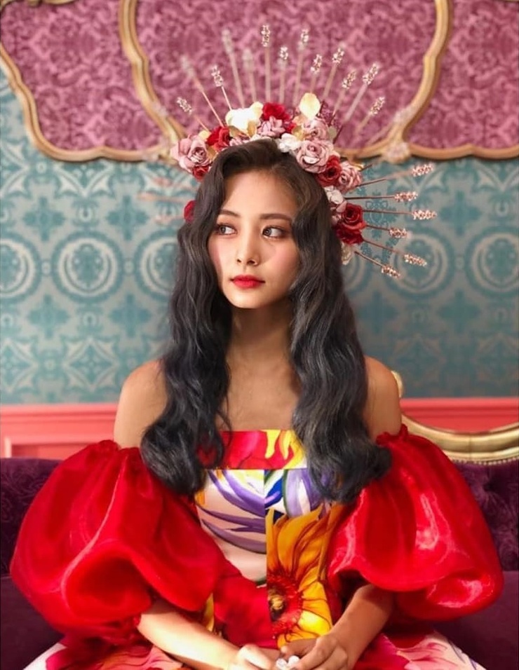 Chou Tzu-yu (Tzuyu)