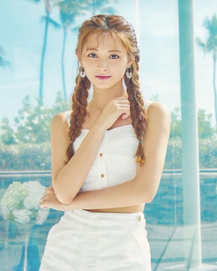 Chou Tzu-yu (Tzuyu)