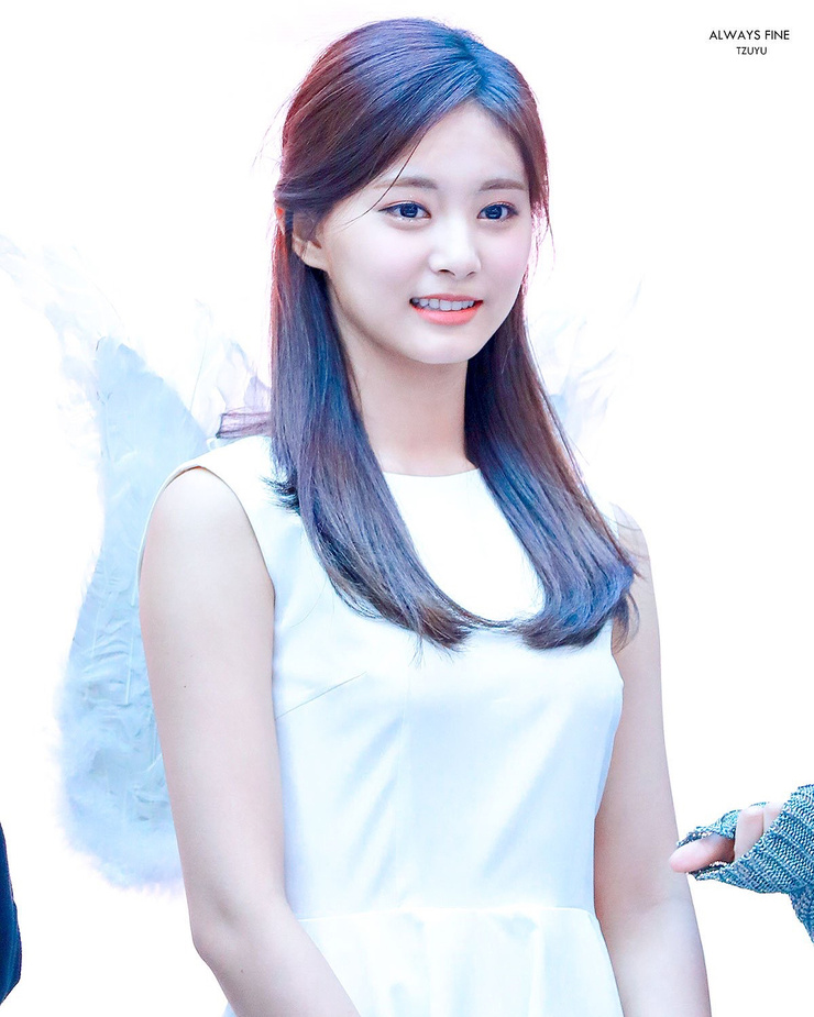 Chou Tzu-yu (Tzuyu)