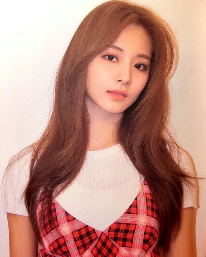 Chou Tzu-yu (Tzuyu) Chou Tzu-yu (Tzuyu)
