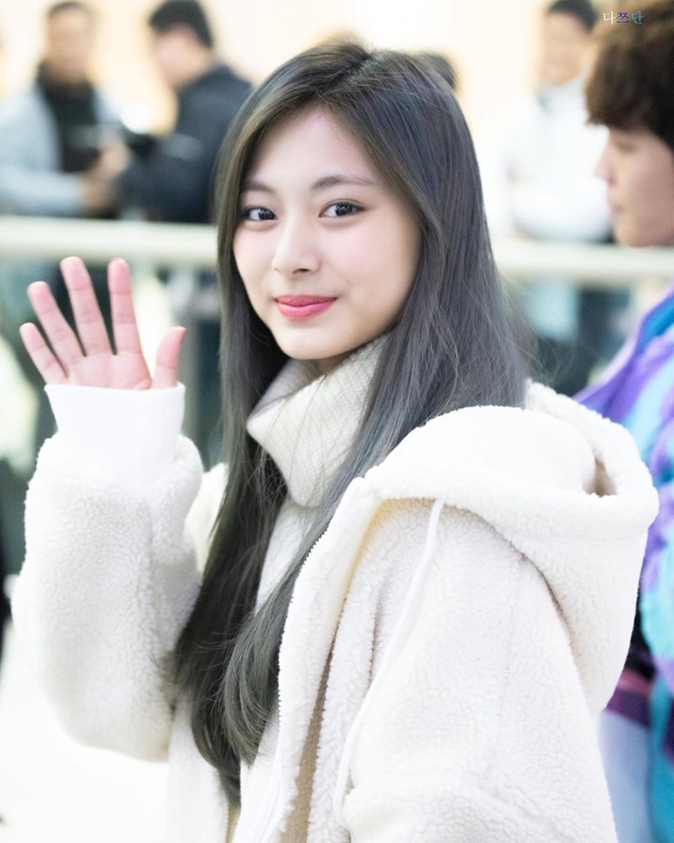 Chou Tzu-yu (Tzuyu)