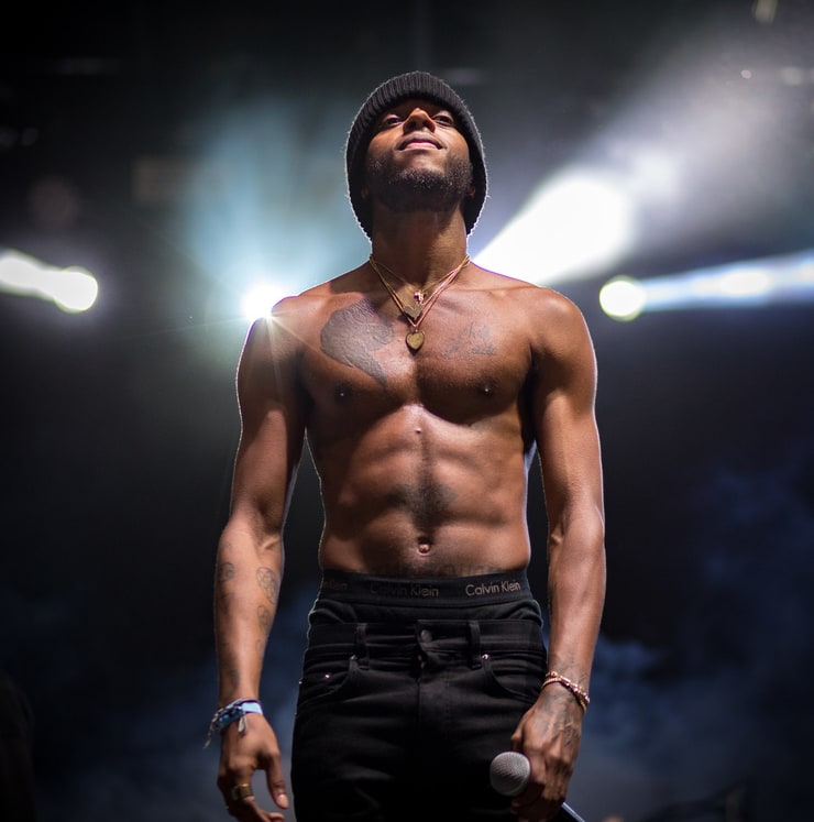 6LACK
