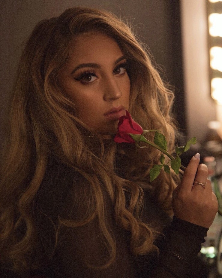 Alina Baraz