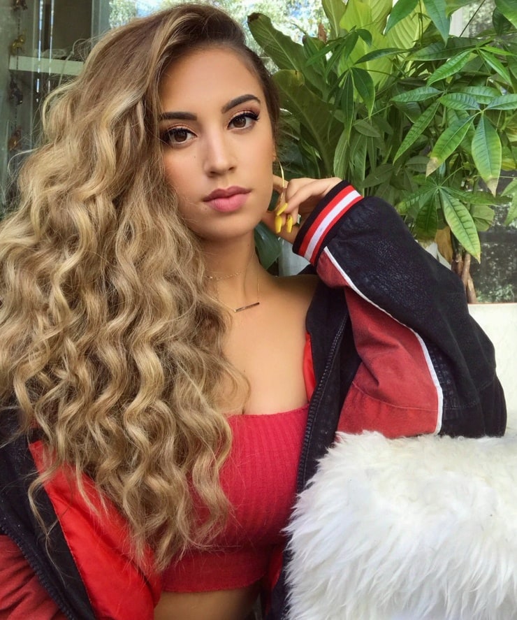 Alina Baraz