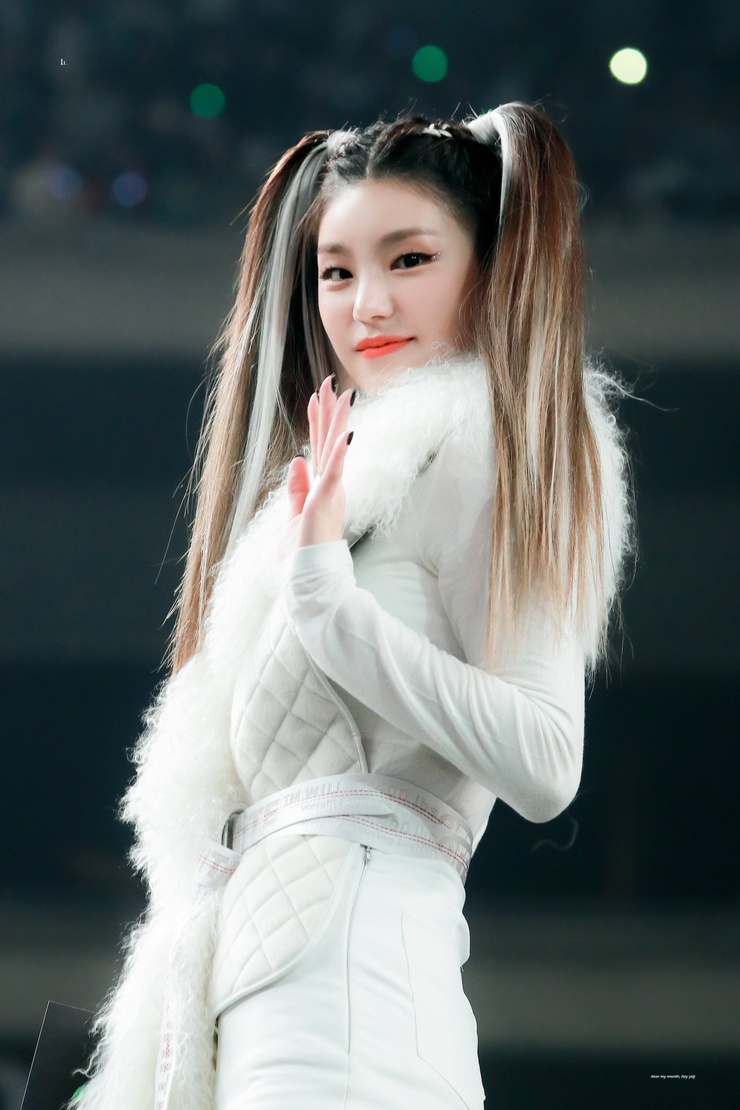 Hwang Yeji Hwang Yeji