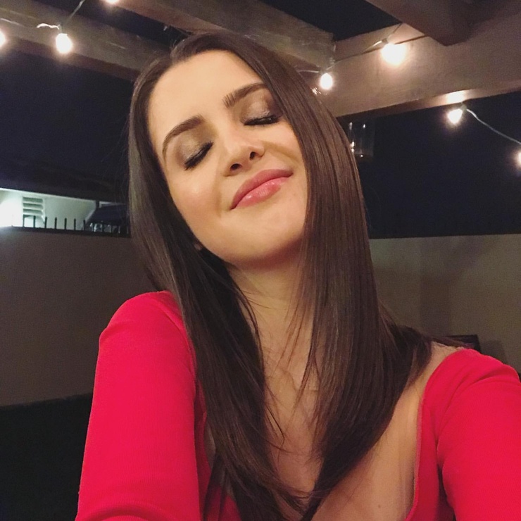 Laura Marano