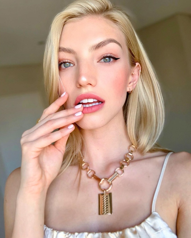 Niamh Adkins Niamh Adkins