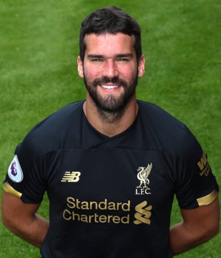 Alisson (footballer)