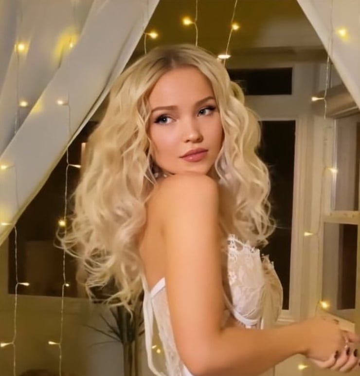 Dove Cameron Dove Cameron