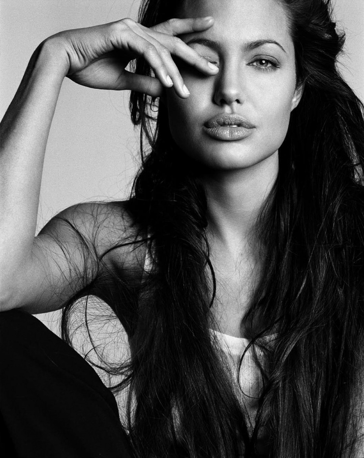 Angelina Jolie Angelina Jolie