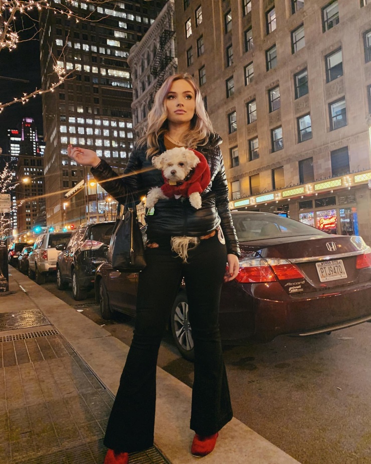 Natalie Alyn Lind