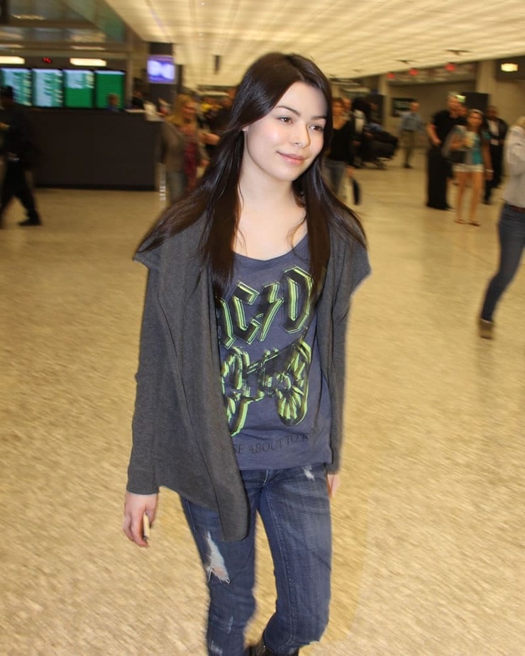 Miranda Cosgrove