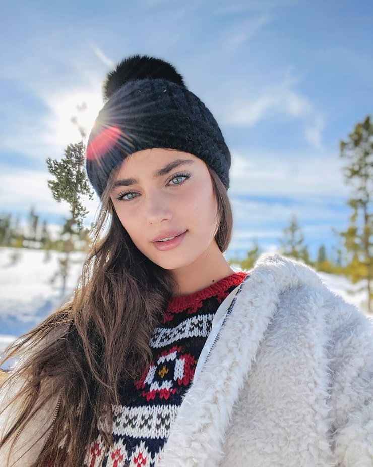 Taylor Marie Hill Taylor Marie Hill