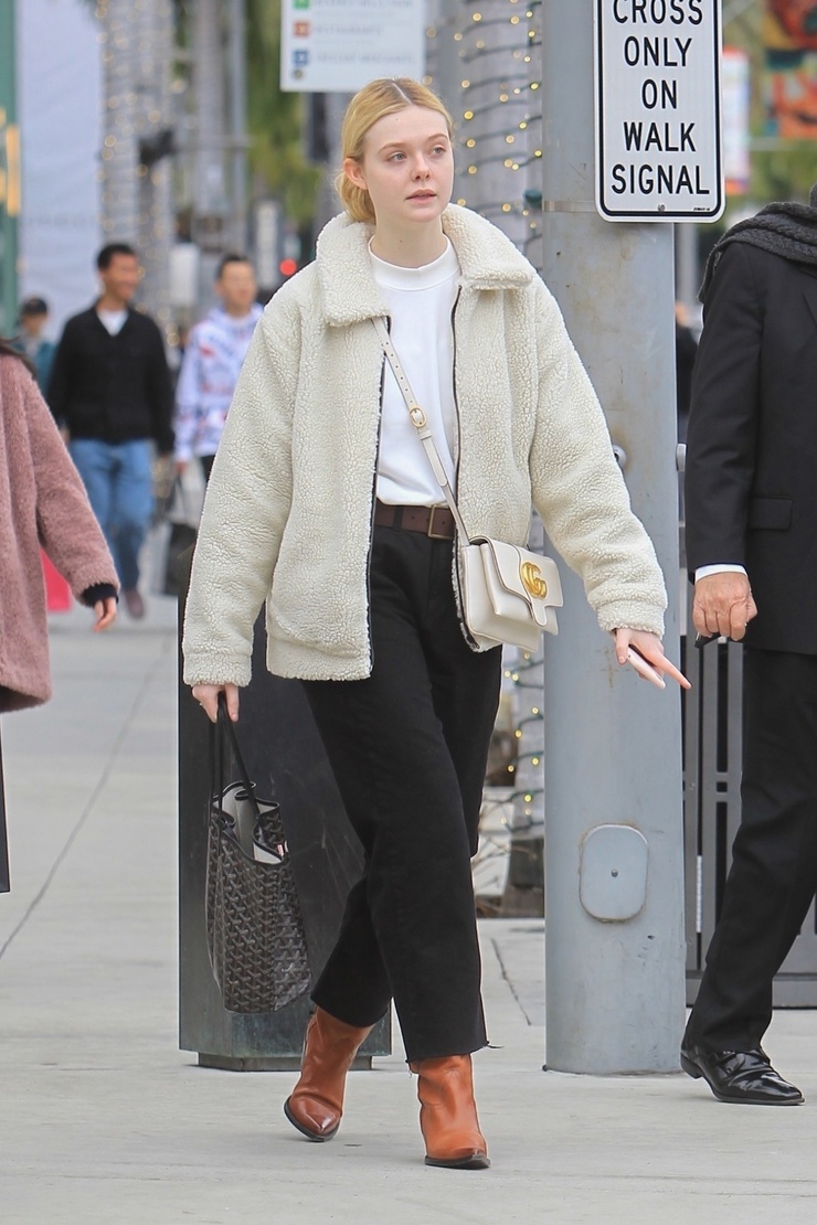 Elle Fanning